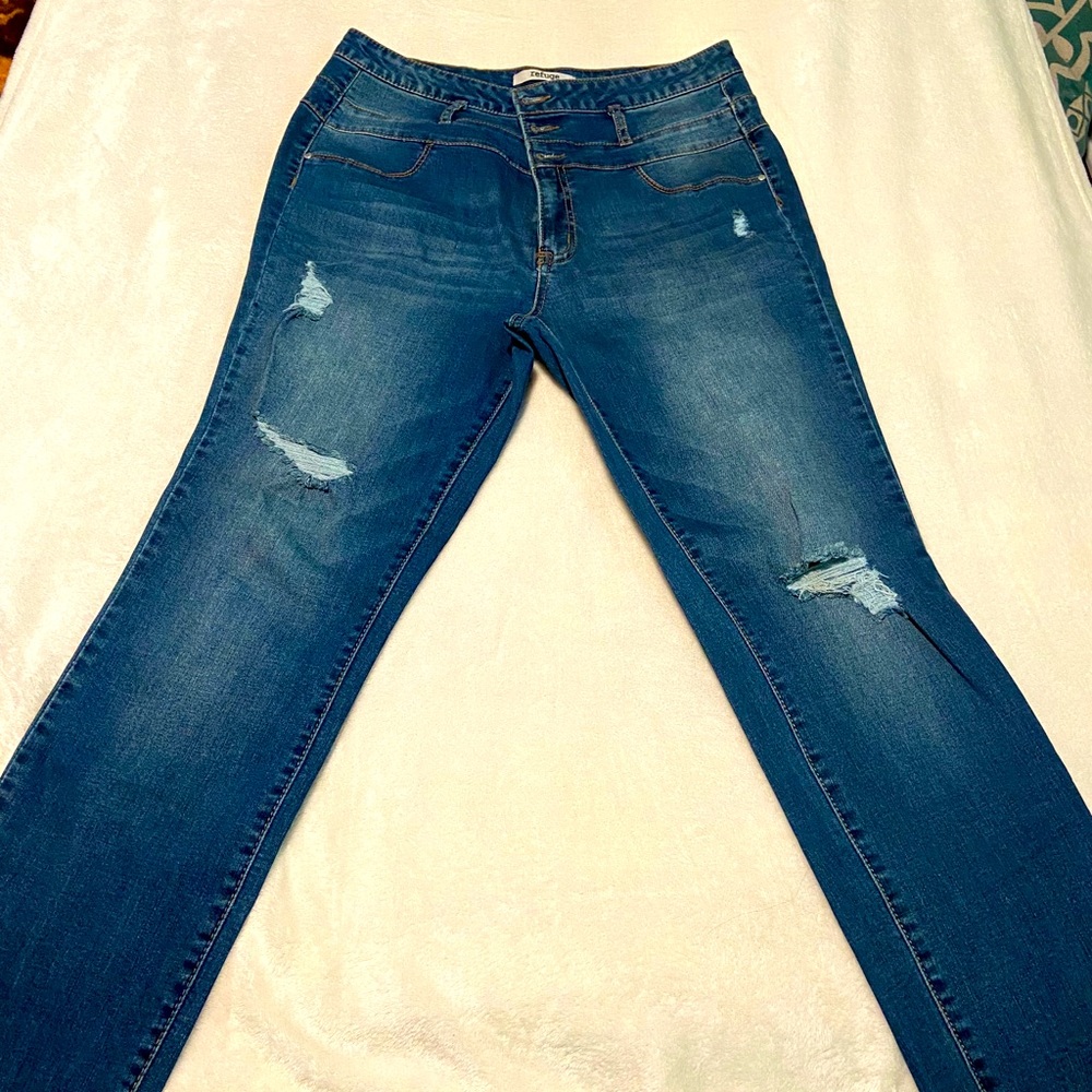 High Waisted Jeans